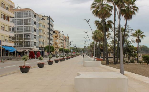 Sucesos | Cuatro heridos en un atropello con una moto en el paseo marítimo de Estepona - Vimarsana News