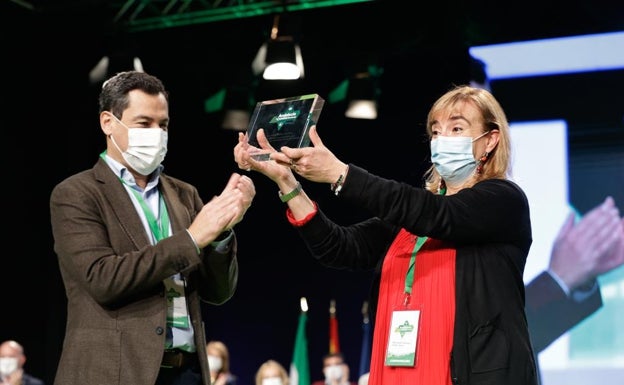 El PP andaluz premia a los trabajadores sanitarios por su labor durante la pandemia 