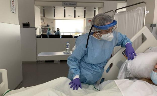 Andalucía suma 3.110 positivos en 48 horas, la cifra más alta desde agosto, un fallecido y aumenta su tasa hasta 174,3