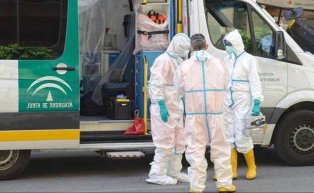 Los contagios oficiales en Málaga se reducen a la mitad en una semana