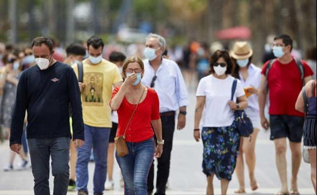 Andalucía suma 28 muertos por Covid, la cifra más alta en cuatro meses, y suma 8.510 casos, pero la tasa baja a 1.610