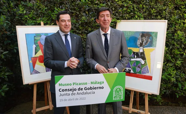 Juanma Moreno y Juan Marín, este martes en el Museo Picasso Málaga tras el Consejo de Gobierno. 