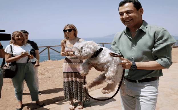 Del paseo familiar de Juanma Moreno a las lavadoras de Teresa Rodríguez: así pasan los candidatos la jornada de reflexión