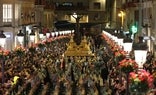 Procesión del Cristo de la Buena Muerte, en la noche del Jueves Santo./SUR