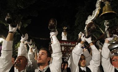 Jesús de la Humillación, a pulso, en su salida procesional del Martes Santo./sur