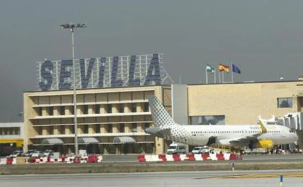 Aeropuerto de Sevilla.  /ARCHIVO